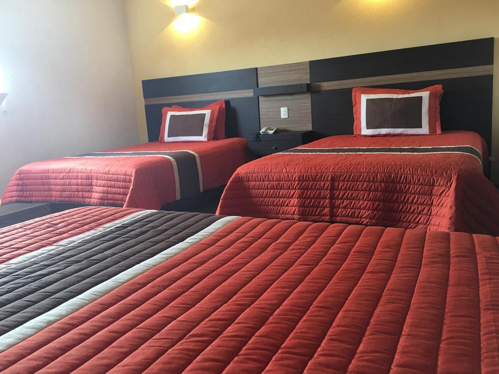 Ibeurohotel Guadalajara Expo מראה חיצוני תמונה